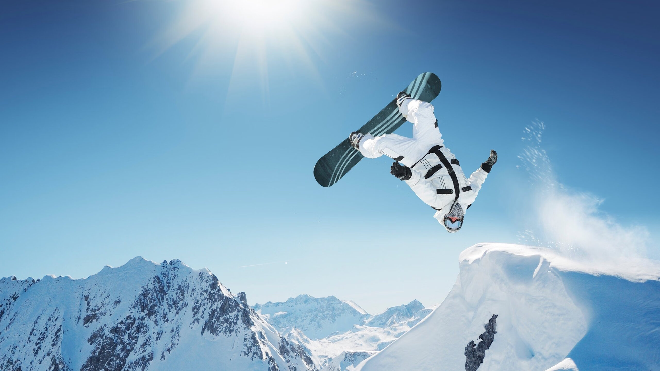 德甲比赛，精彩瞬间背后彰显战术创新，德甲打法