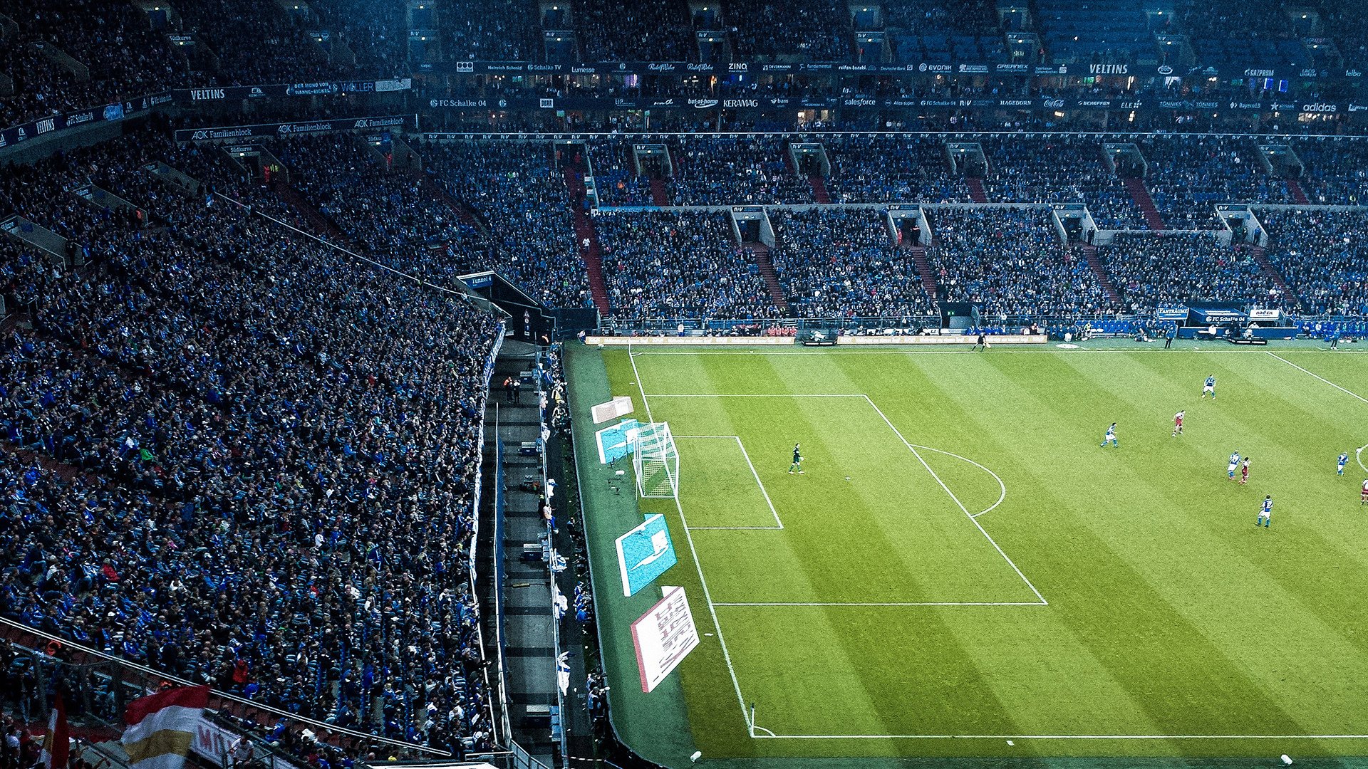 AIYOUXI.COM-法甲激战：里尔绝平巴黎，争冠形势再度扑朔迷离，里尔 巴黎